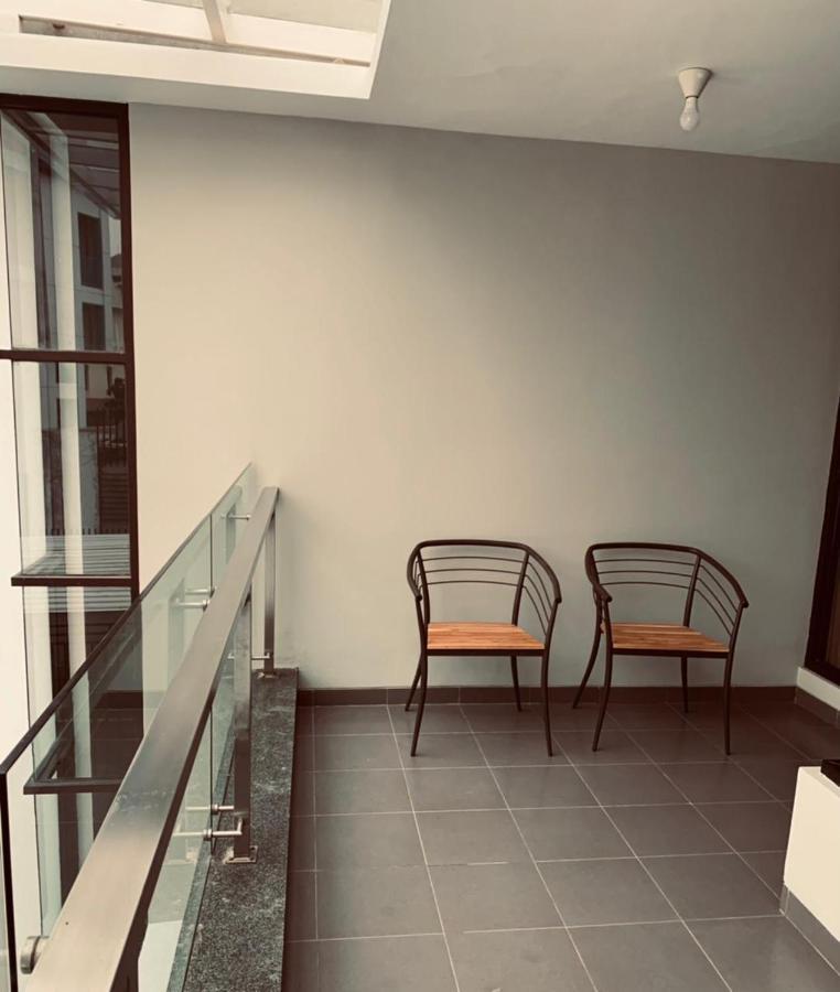 Platinum Setrasari Guest House 5Br Private Pool バンドゥン エクステリア 写真