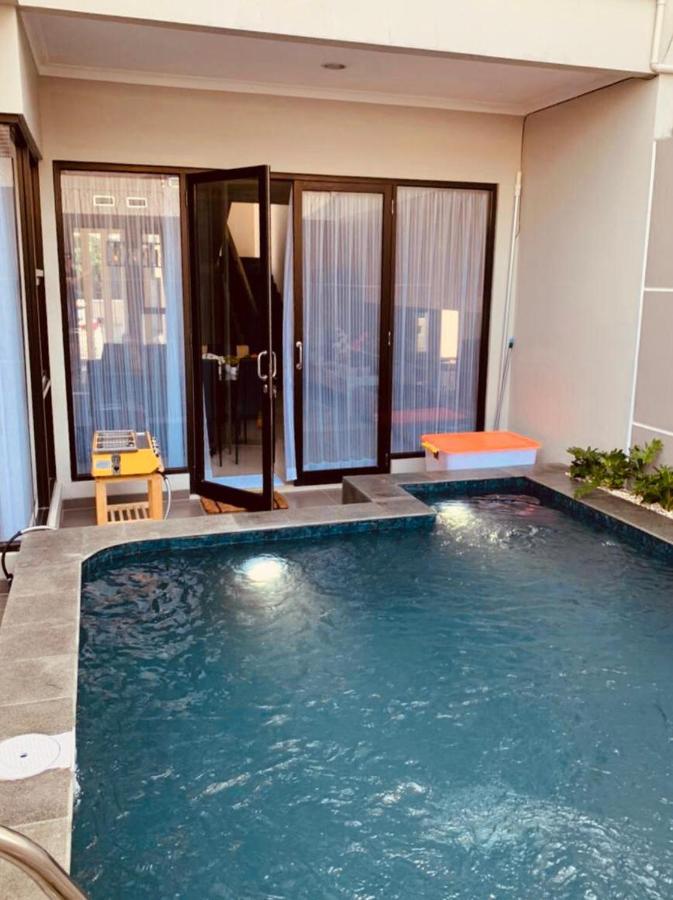 Platinum Setrasari Guest House 5Br Private Pool バンドゥン エクステリア 写真